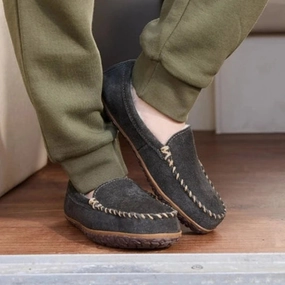 Tobie Lemon Socks And Slippers